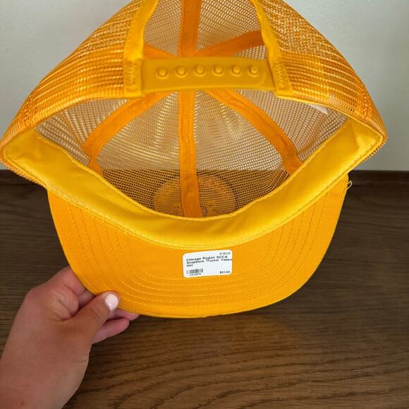 VTG never worn Chicago yellow trucker hat - Picture 4 of 5